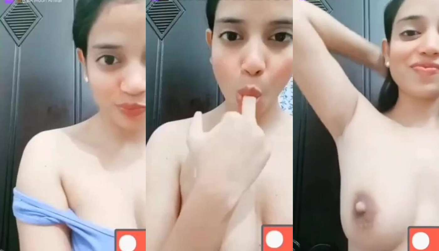 A Moon Anwar Pressing Boobs & Masturbating with Brinjal on Chamet Live with Face